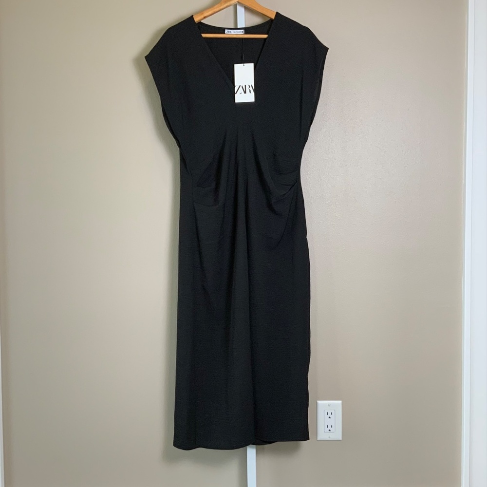 ZARA Flowy Gathered Dress - Picture 5 of 16